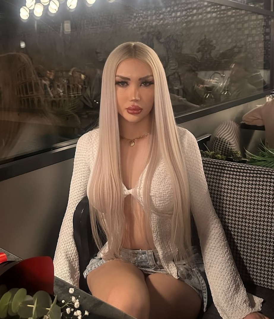 Müsellim İlham Veren Partner Escort Alin