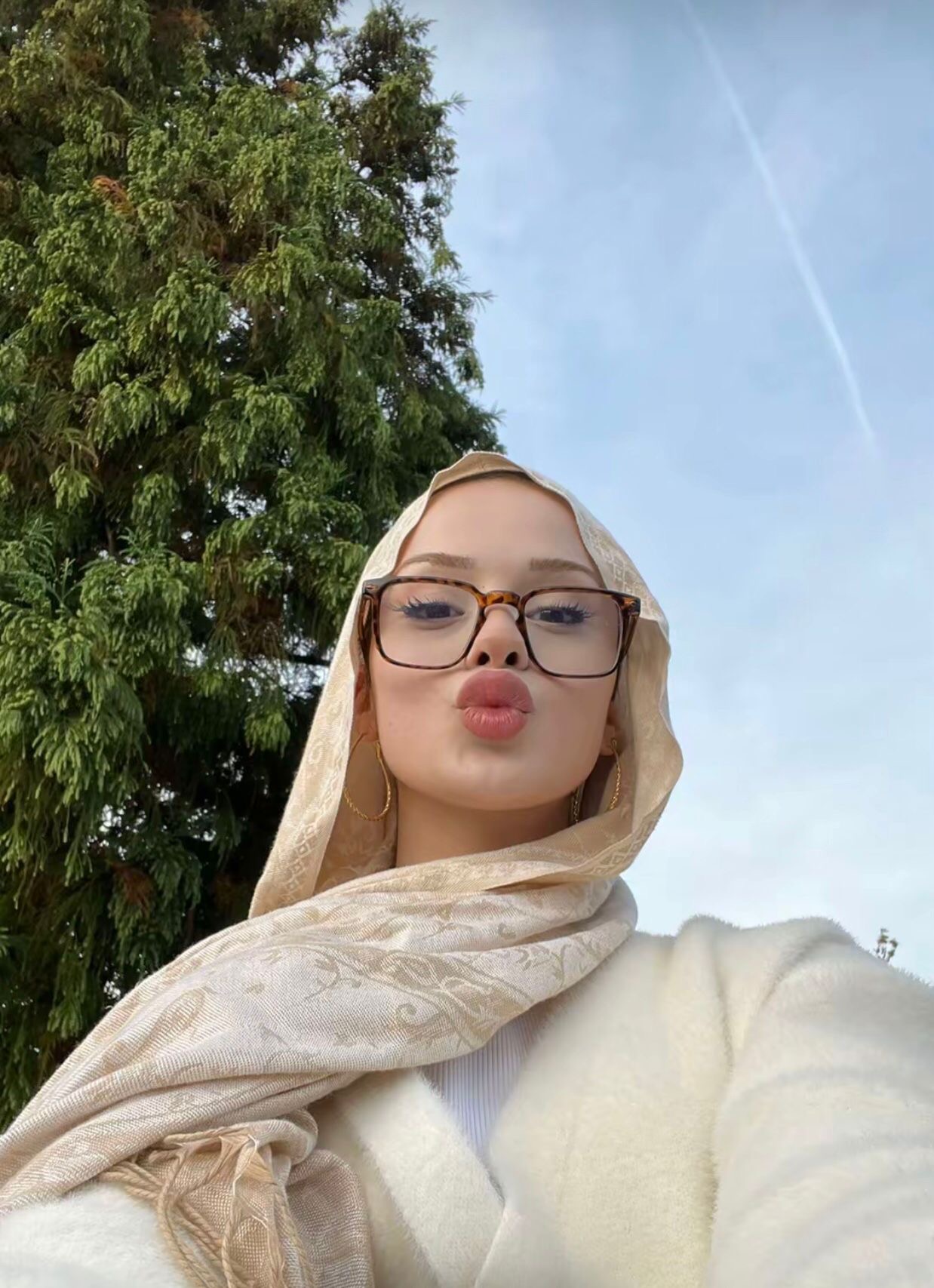 Çengerli Kadın ve Sevgili Escort Bayan Aysun