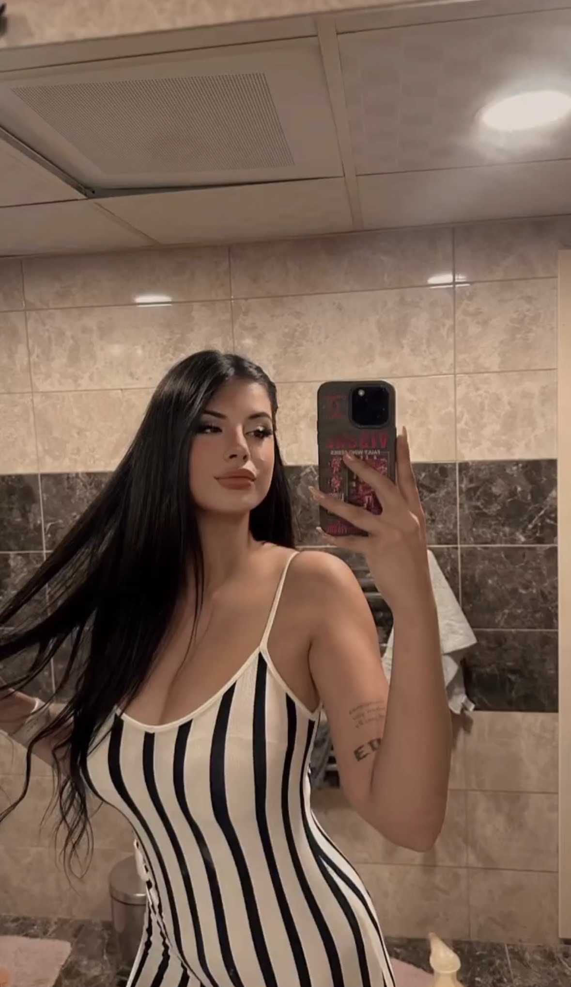 Karacaoğlan Büyüleyici Kadın Bayan Escort Aslı