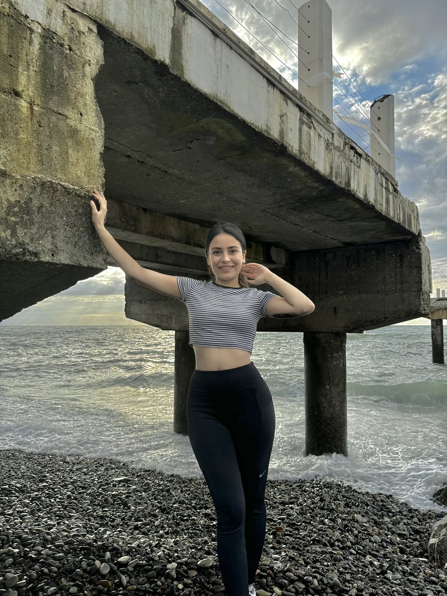 Mutlu Lider Kadın Escort Bayan Elifnur